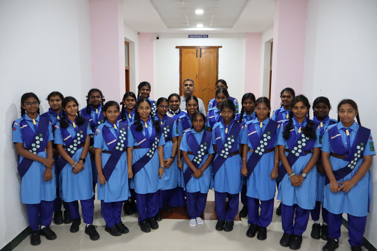 scouts-and-guides-1.jpg